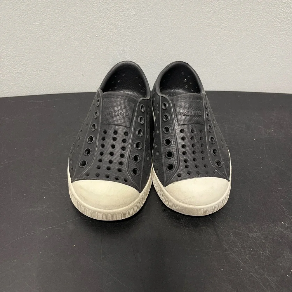 Native Shoes Kids Jefferson Water Shoe Black White Slip On Round‎ Toe C6